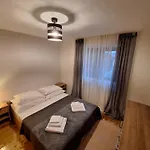 Stone House Iva *